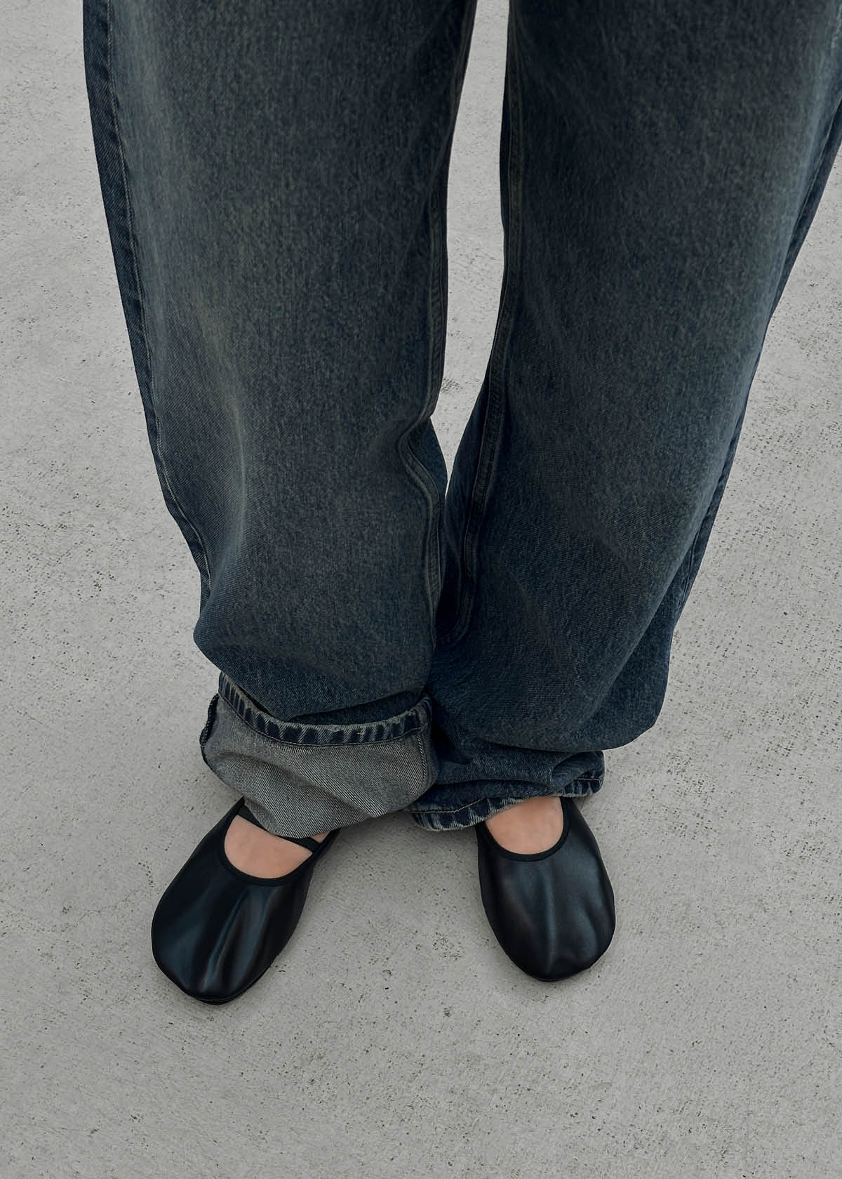 Naira Barefoot Black Leather Ballet Flats